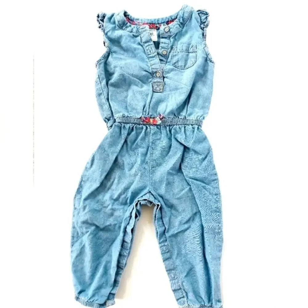 Light Wash Chambray/denim Romper Size 18‎ Months Carter's